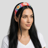 Serre Tete Crochet Carre Multicolore - serre tete femme mannequin brune au cheveux long, serre tete style hippie parfait pour les festivals d'été